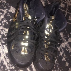 Nike Gold Foampotisies